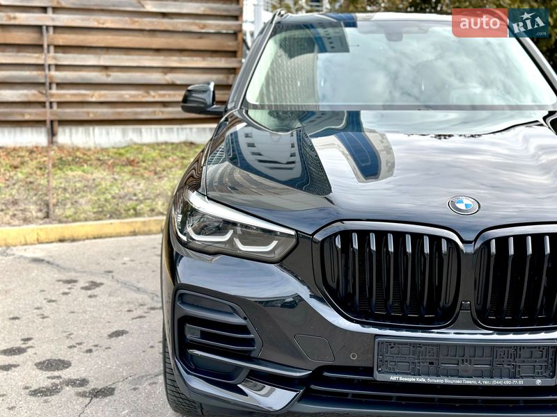 Внедорожник / Кроссовер BMW X5 2022 в Киеве