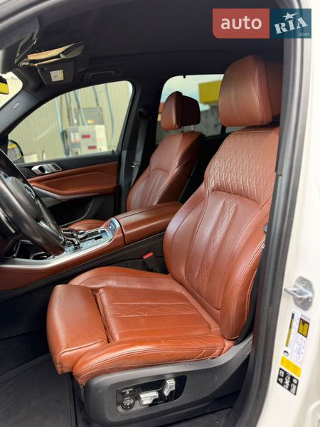 Внедорожник / Кроссовер BMW X5 2018 в Сокале