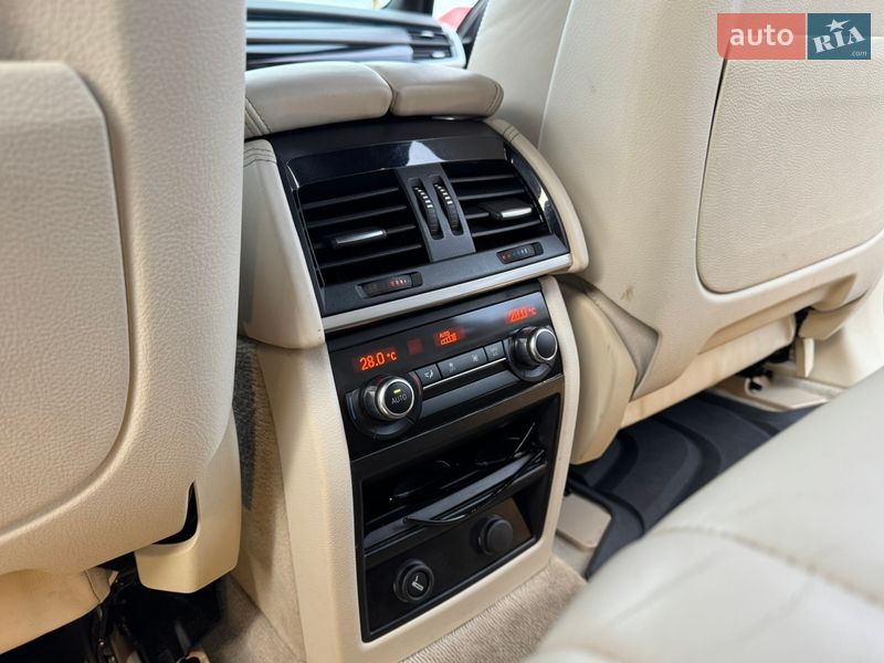 Внедорожник / Кроссовер BMW X5 2015 в Одессе