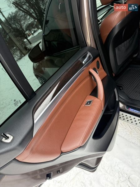 Внедорожник / Кроссовер BMW X5 2012 в Харькове