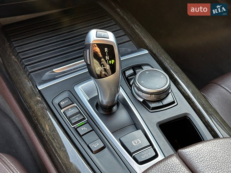 Позашляховик / Кросовер BMW X5 2015 в Львові