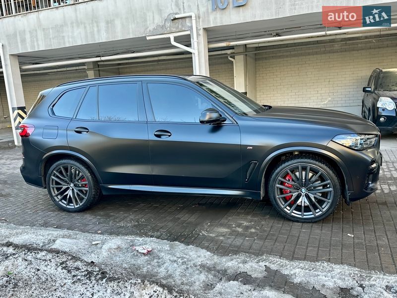 Внедорожник / Кроссовер BMW X5 2022 в Киеве