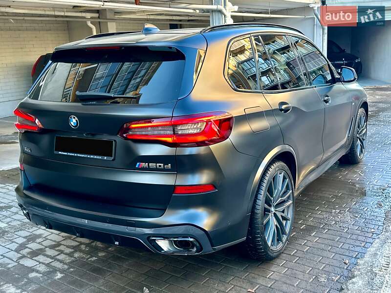 Внедорожник / Кроссовер BMW X5 2022 в Киеве