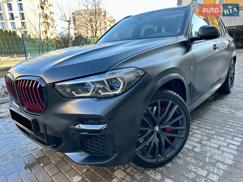 Внедорожник / Кроссовер BMW X5 2022 в Киеве