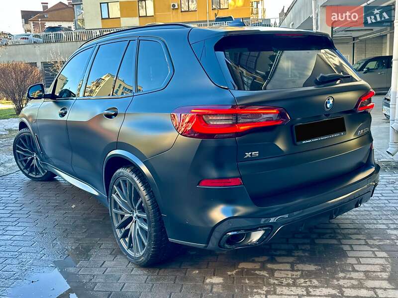 Внедорожник / Кроссовер BMW X5 2022 в Киеве