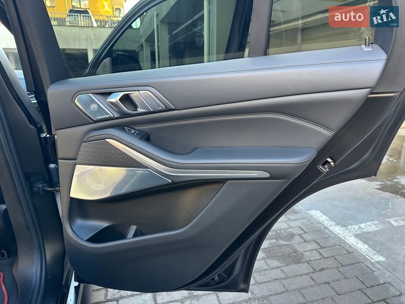 Внедорожник / Кроссовер BMW X5 2022 в Киеве