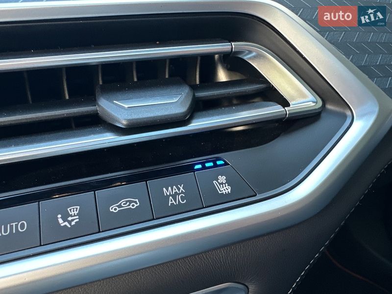 Внедорожник / Кроссовер BMW X5 2022 в Киеве