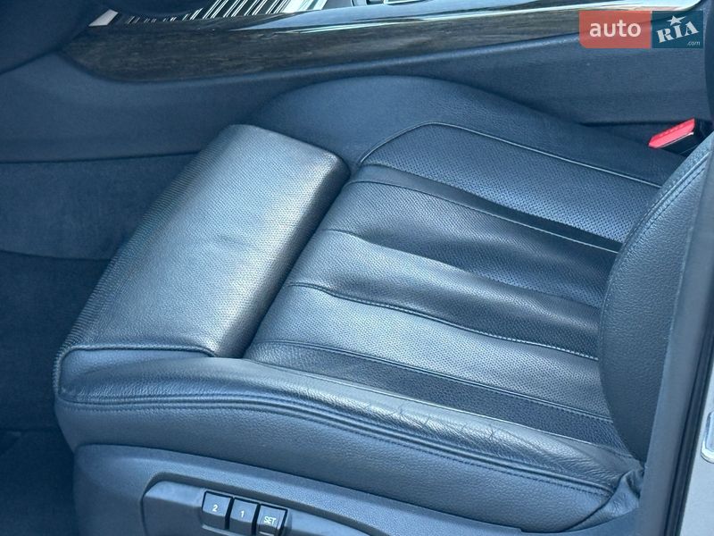 Внедорожник / Кроссовер BMW X5 2016 в Ровно