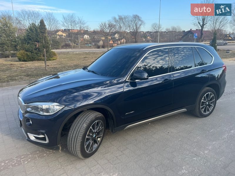 Позашляховик / Кросовер BMW X5 2016 в Львові