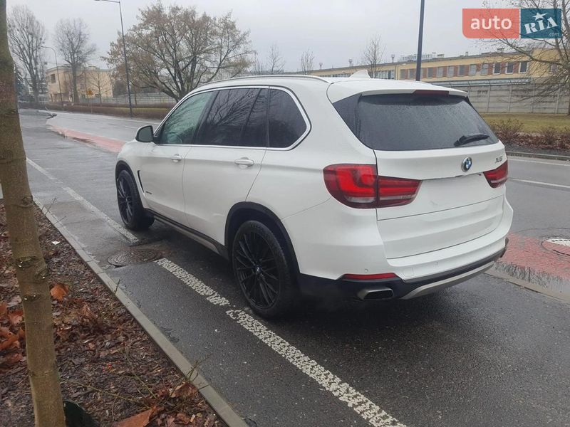 Позашляховик / Кросовер BMW X5 2016 в Львові