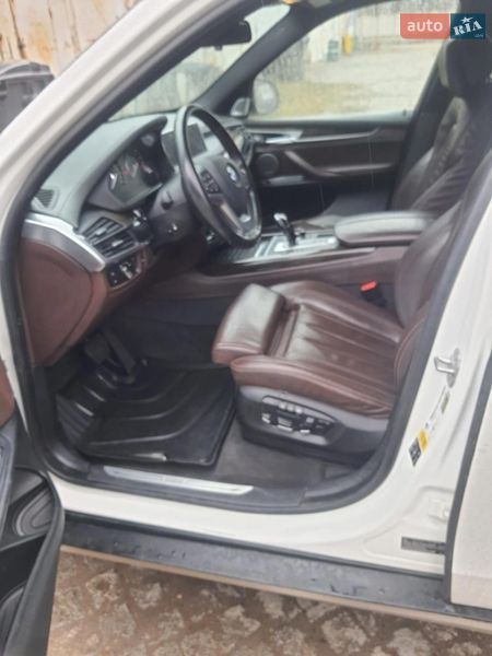 Позашляховик / Кросовер BMW X5 2016 в Львові
