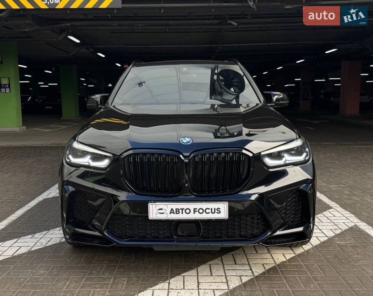 Внедорожник / Кроссовер BMW X5 2022 в Киеве