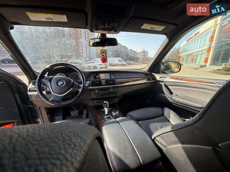 Внедорожник / Кроссовер BMW X5 2010 в Хмельницком