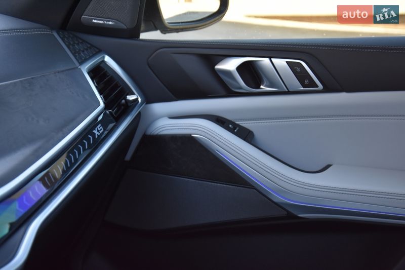 Внедорожник / Кроссовер BMW X5 2023 в Львове