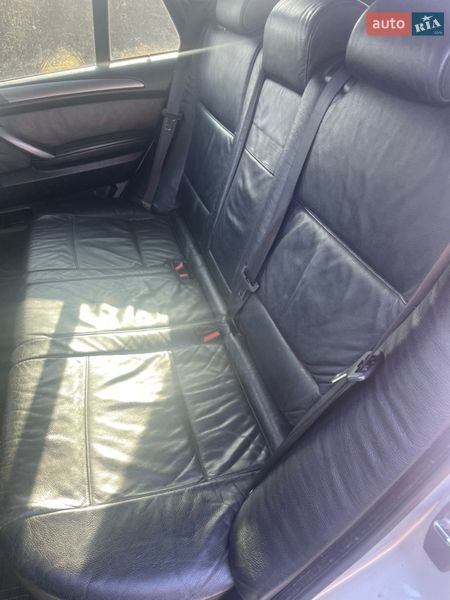 Внедорожник / Кроссовер BMW X5 2004 в Ровно