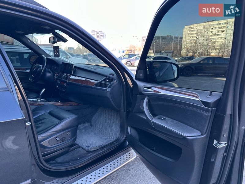Позашляховик / Кросовер BMW X5 2008 в Запоріжжі