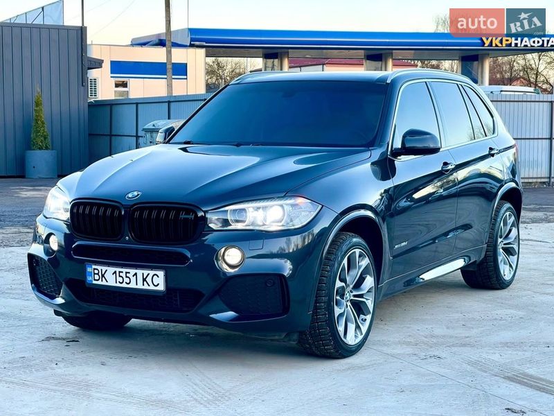 Внедорожник / Кроссовер BMW X5 2015 в Дубно