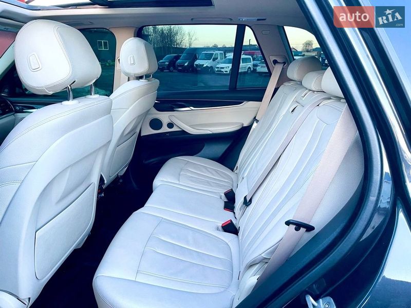 Внедорожник / Кроссовер BMW X5 2015 в Дубно