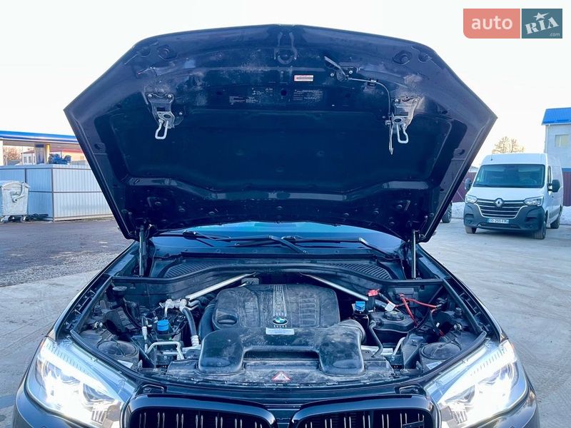 Внедорожник / Кроссовер BMW X5 2015 в Дубно