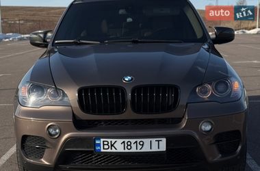 Внедорожник / Кроссовер BMW X5 2011 в Ровно