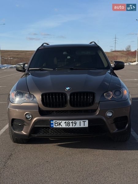 BMW X5 2011