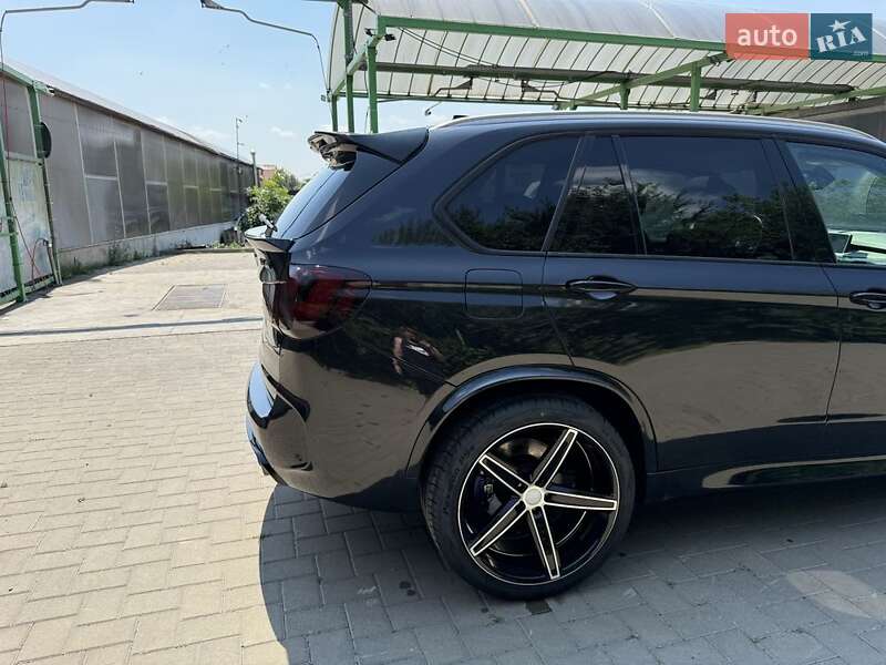 Позашляховик / Кросовер BMW X5 2015 в Чернівцях