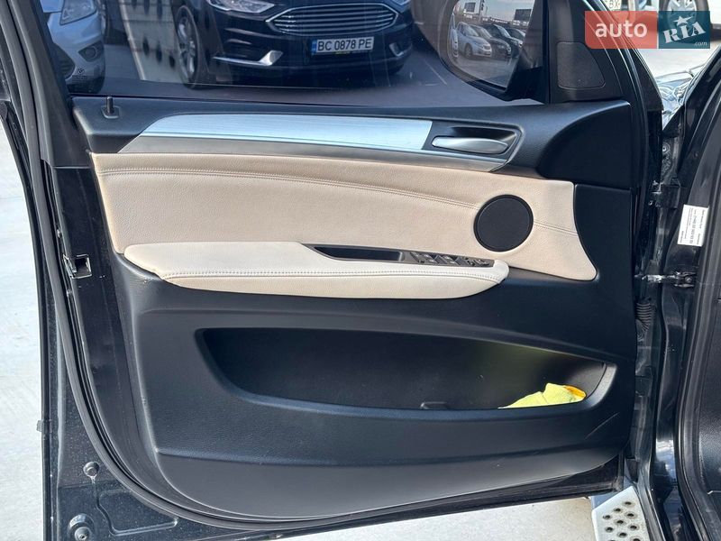 Позашляховик / Кросовер BMW X5 2012 в Львові