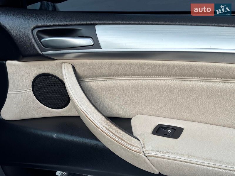 Позашляховик / Кросовер BMW X5 2012 в Львові