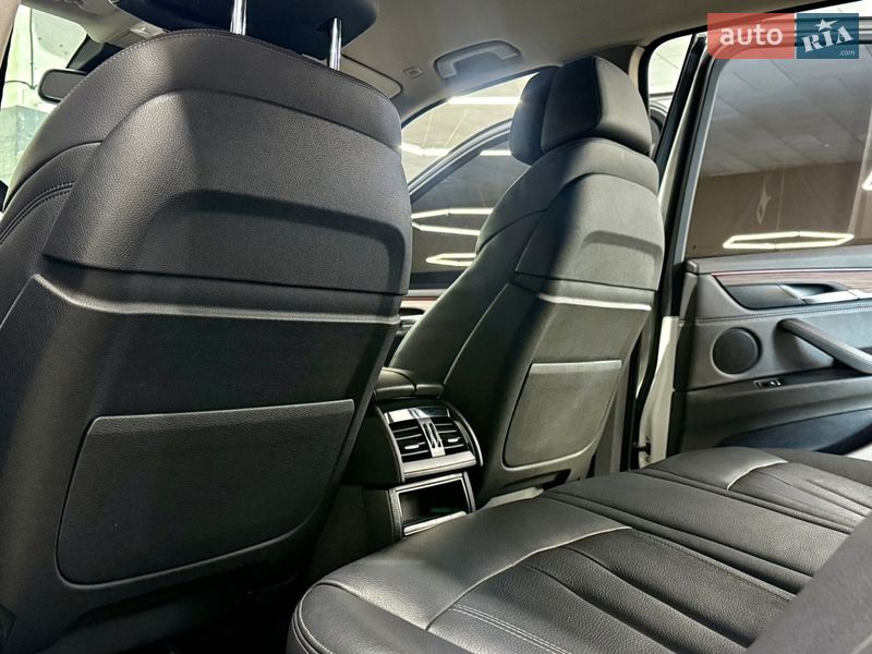 Внедорожник / Кроссовер BMW X5 2017 в Николаеве