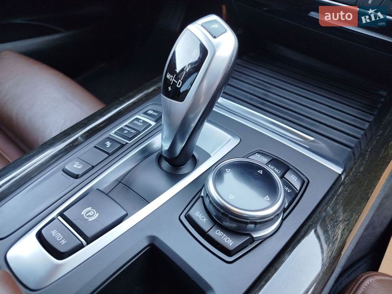 Внедорожник / Кроссовер BMW X5 2013 в Киеве