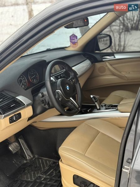 Внедорожник / Кроссовер BMW X5 2010 в Гайсине