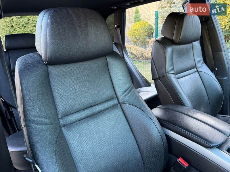 Внедорожник / Кроссовер BMW X5 2012 в Ровно