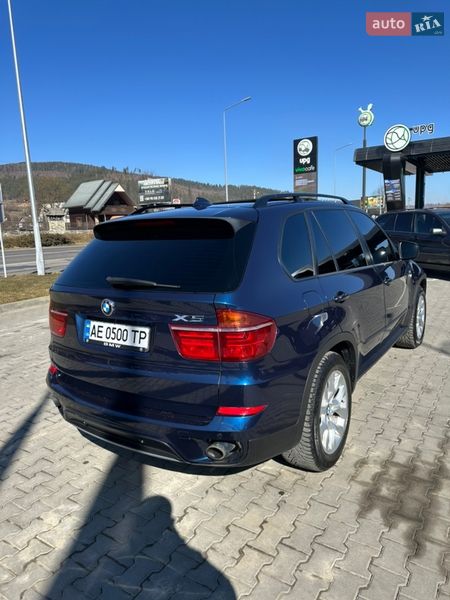 Внедорожник / Кроссовер BMW X5 2011 в Яремче