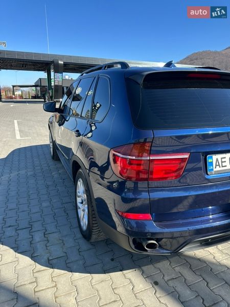 Внедорожник / Кроссовер BMW X5 2011 в Яремче