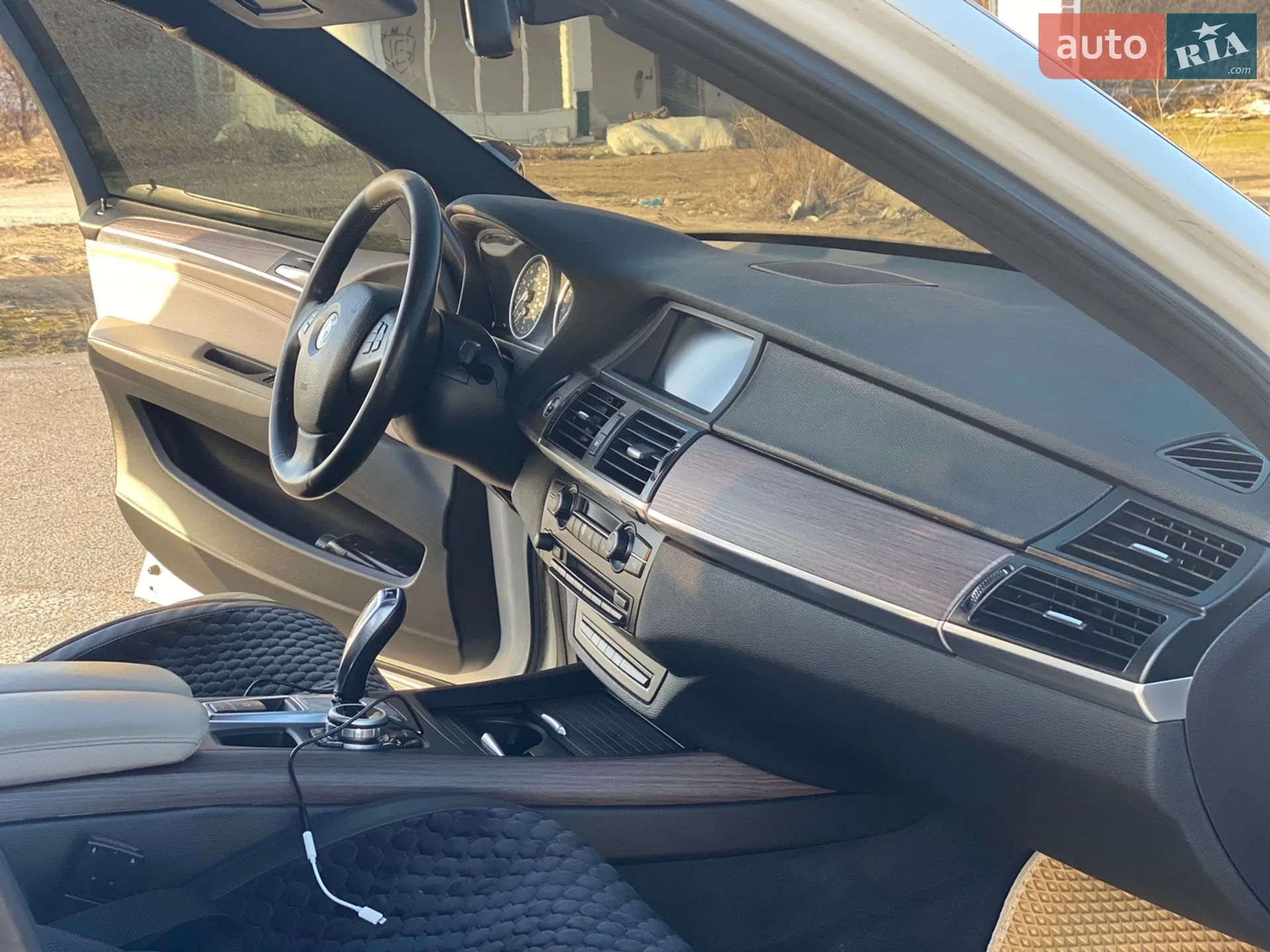 2010 BMW X5 - мініатюра 14