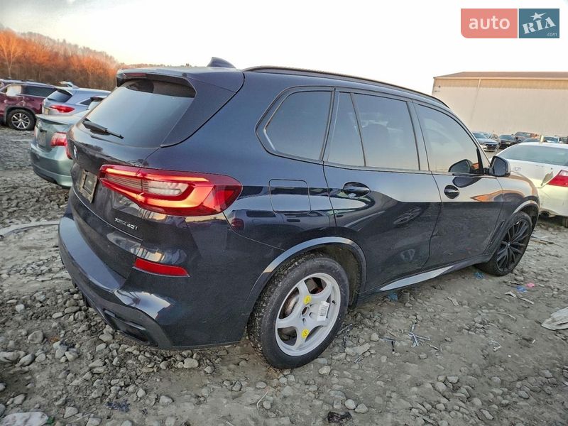 Внедорожник / Кроссовер BMW X5 2021 в Киеве
