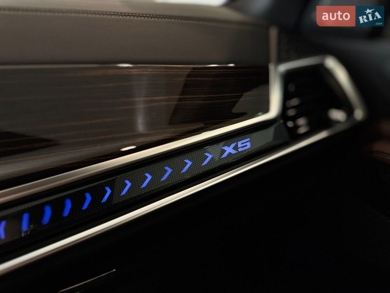 Внедорожник / Кроссовер BMW X5 2025 в Виннице