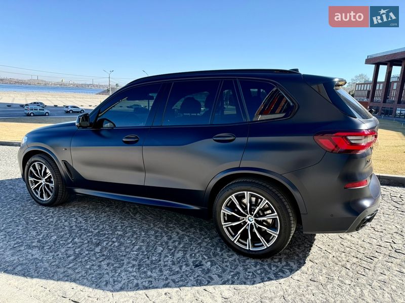 Внедорожник / Кроссовер BMW X5 2021 в Днепре