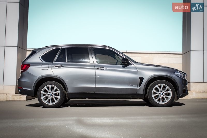 Внедорожник / Кроссовер BMW X5 2016 в Киеве