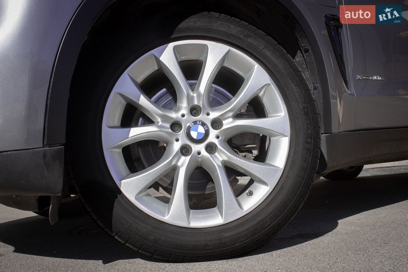 Внедорожник / Кроссовер BMW X5 2016 в Киеве