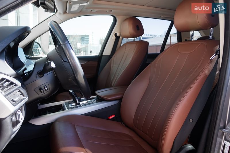 Внедорожник / Кроссовер BMW X5 2016 в Киеве