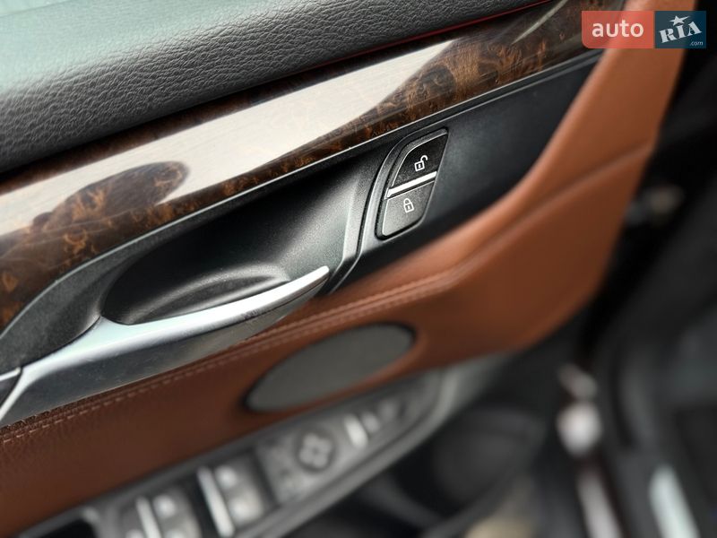 Внедорожник / Кроссовер BMW X5 2014 в Львове