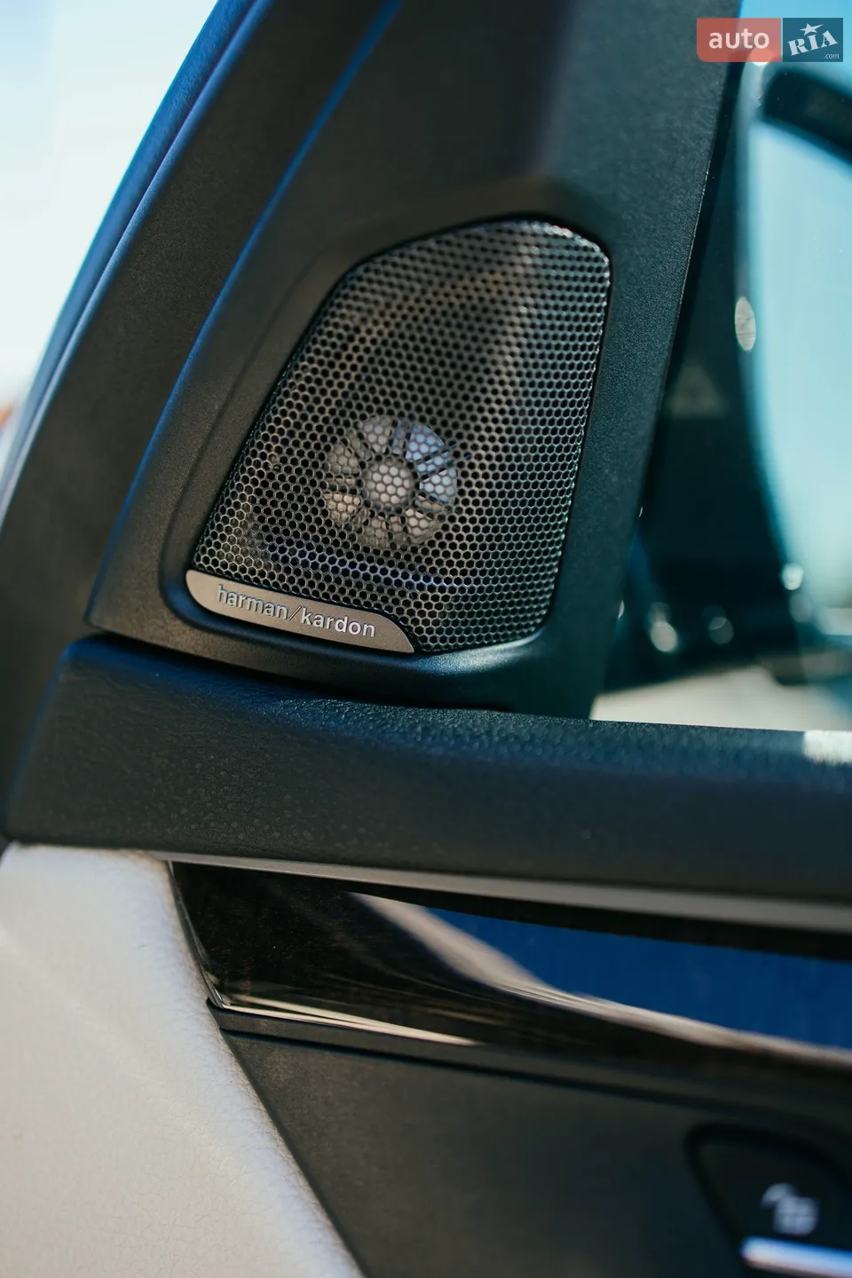 2017 BMW X5 - мініатюра 15