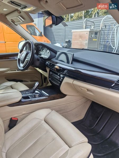 Внедорожник / Кроссовер BMW X5 2015 в Каменец-Подольском