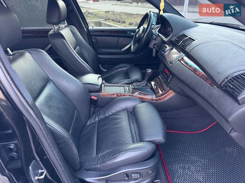 Внедорожник / Кроссовер BMW X5 2005 в Одессе