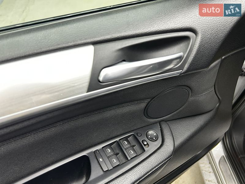 Внедорожник / Кроссовер BMW X5 2011 в Черновцах
