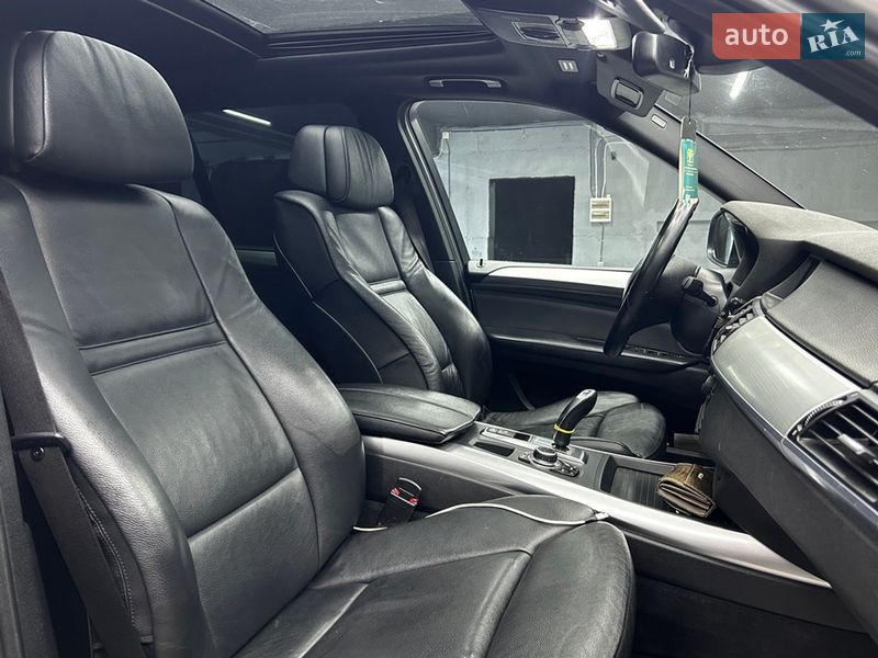Внедорожник / Кроссовер BMW X5 2011 в Черновцах