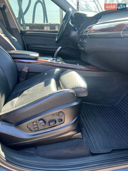 Внедорожник / Кроссовер BMW X5 2013 в Днепре