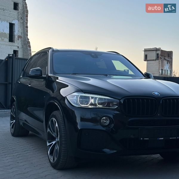 Внедорожник / Кроссовер BMW X5 2016 в Дубно