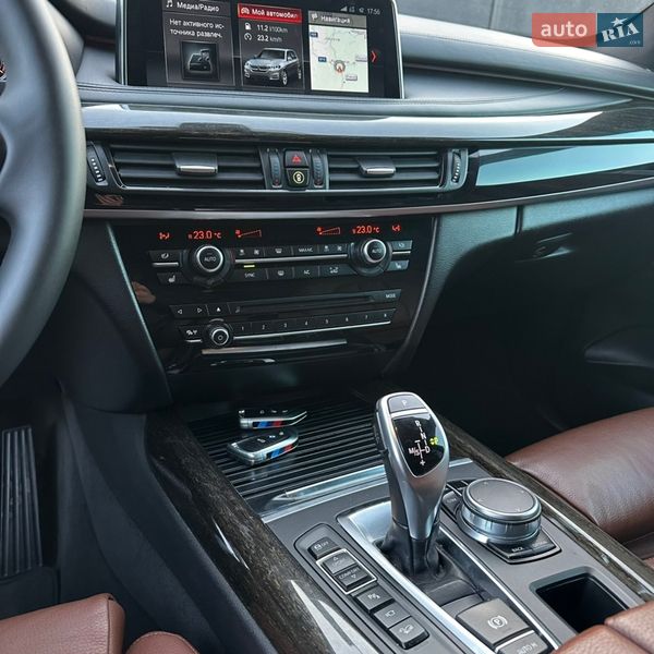 Внедорожник / Кроссовер BMW X5 2016 в Дубно